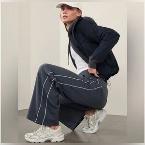 Athleta NWT Venice wide leg track pants with stripe. Size XXS, grey.